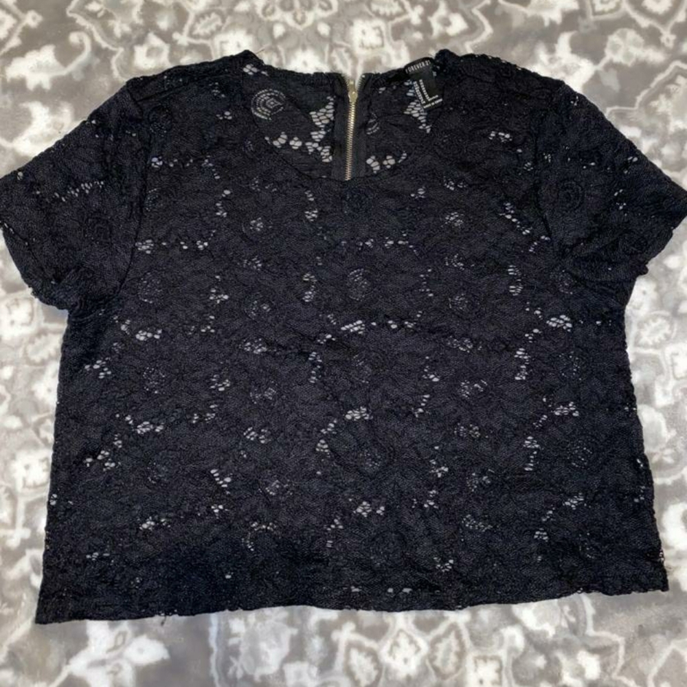 Black lace forever 21 crop top